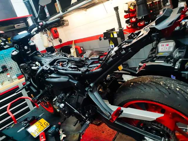 Fast Motors garage 2